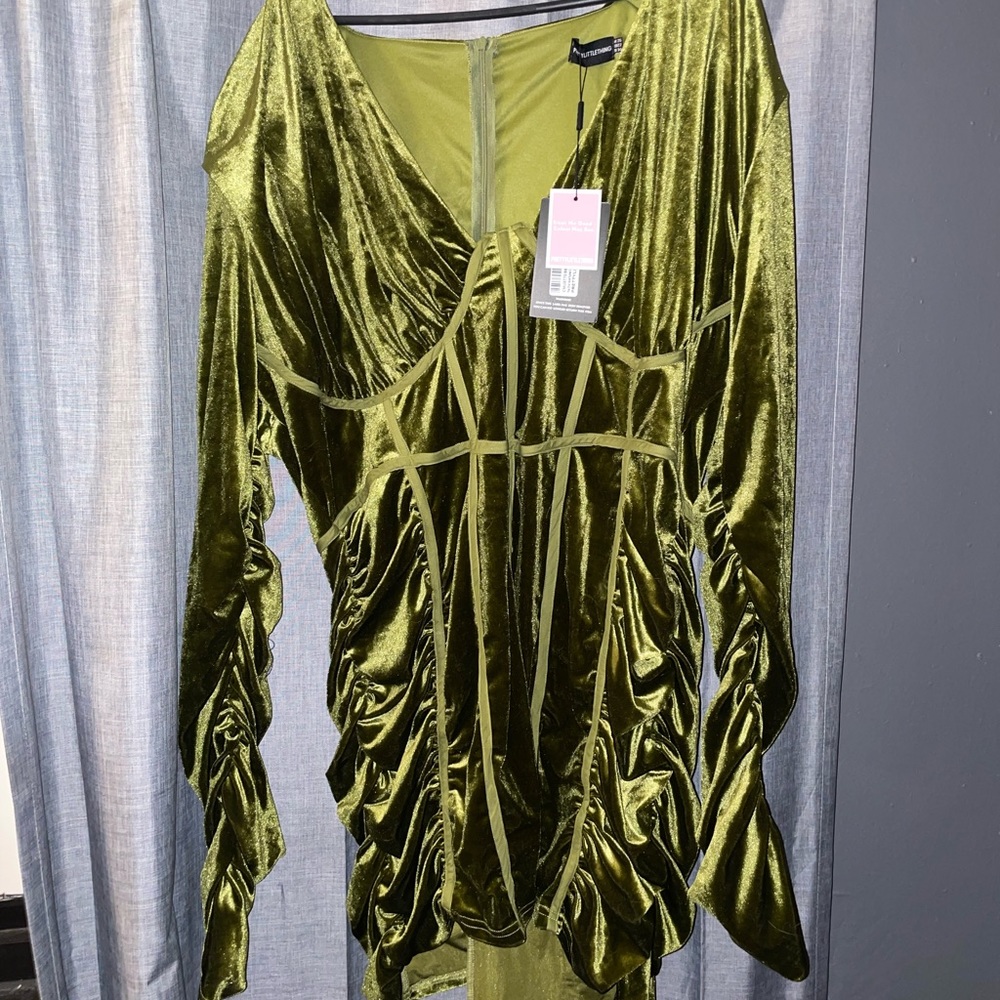 BRAND NEW NEVER WORN PLUS SIZE DRESS